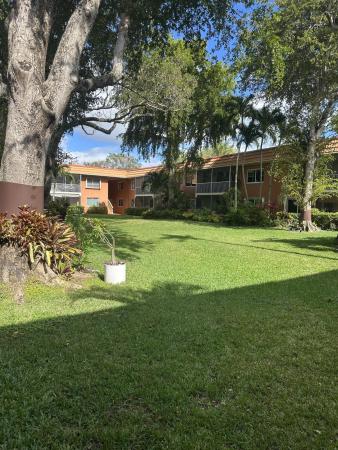 Manor Grove Village, 119 NE 19th Ct #209G, Wilton Manors, Florida 33305, image 1
