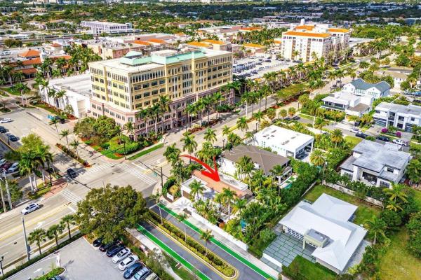 Kings Court, 200 NE 2nd St, Boca Raton, Florida 33432, image 2