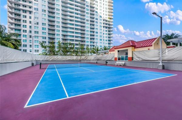 The Mark On Brickell, 1155 Brickell Bay Dr #2207, Miami, Florida 33131, image 2