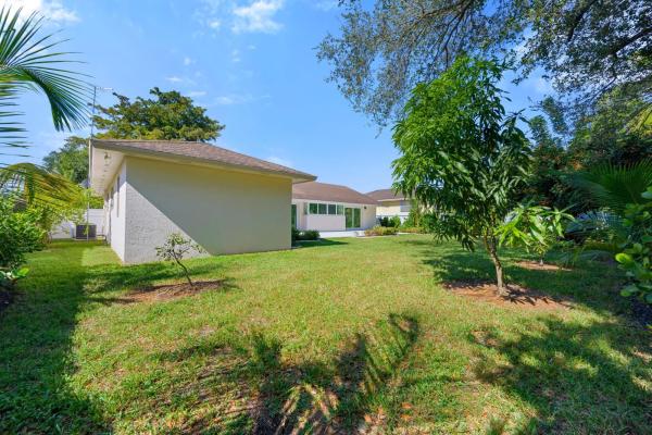 9515 SW 118th Ct, Unincorporated Dade County, Florida 33186, image 1