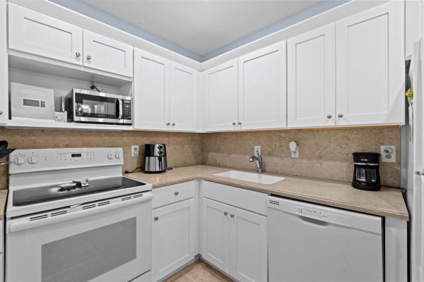 400 S Cypress Rd #404, Pompano Beach, Florida 33060, image 2