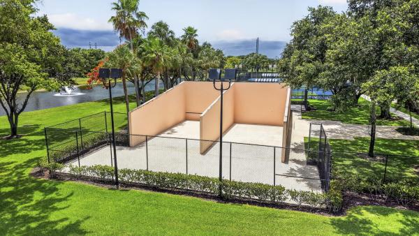 Villas Of Bear Lakes Estates North, 2613 Mohawk Cir, West Palm Beach, Florida 33409, image 1