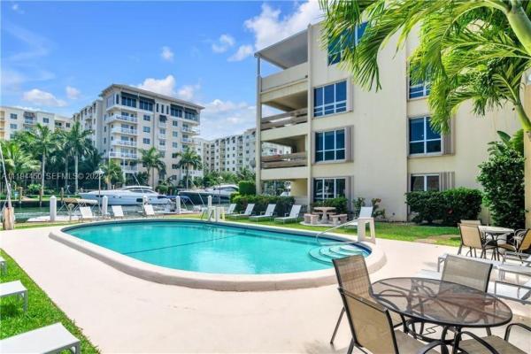 The Caravel, 1700 SE 15th St #309, Fort Lauderdale, Florida 33316, image 2