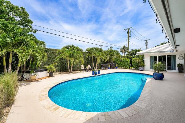 Camino Gardens, 1298 Walnut Ter, Boca Raton, Florida 33486, image 2