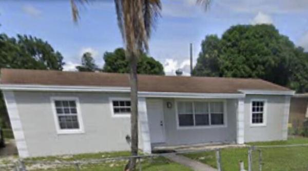 2885 NW 155th Ter, Miami Gardens, Florida 33054, image 2