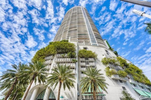 Opera Tower, 1750 N Bayshore Dr #2403, Miami, Florida 33132, image 3