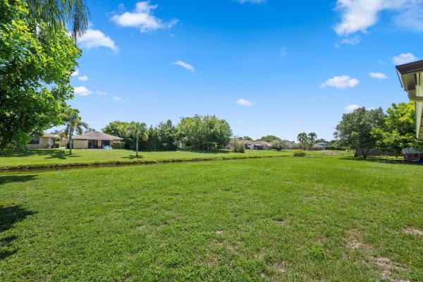 South Shore Of Wellington, 1262 The 12th Fairway, Wellington, Florida 33414, image 1
