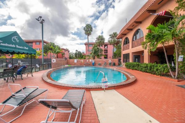 Tennis Club Lenglen, 650 Tennis Club Dr #305, Fort Lauderdale, Florida 33311, image 2