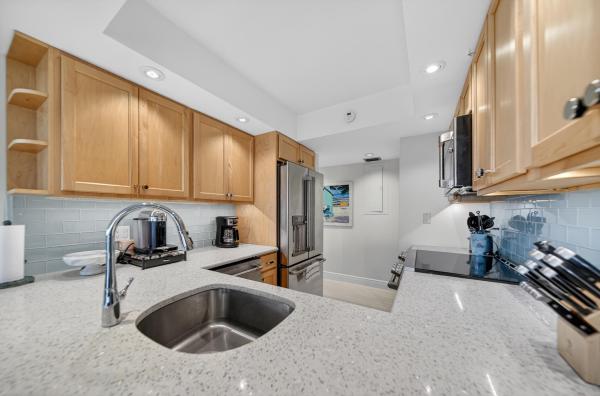 218 NE Edgewater Dr, Fort Pierce, Florida 34996, image 3