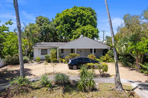330 Marlborough Pl, West Palm Beach, Florida 33405, image 3