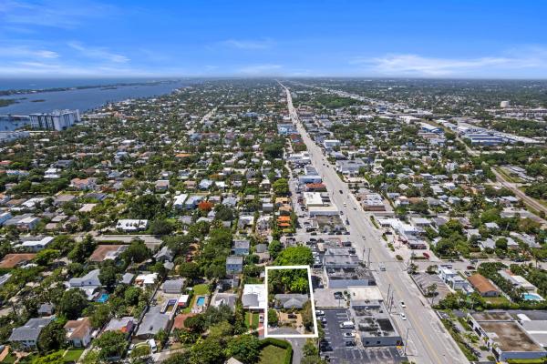 330 Marlborough Pl, West Palm Beach, Florida 33405, image 1