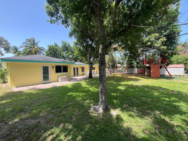 Mangrove Walk, 620 NE 9th Ave, Boynton Beach, Florida 33435, image 2