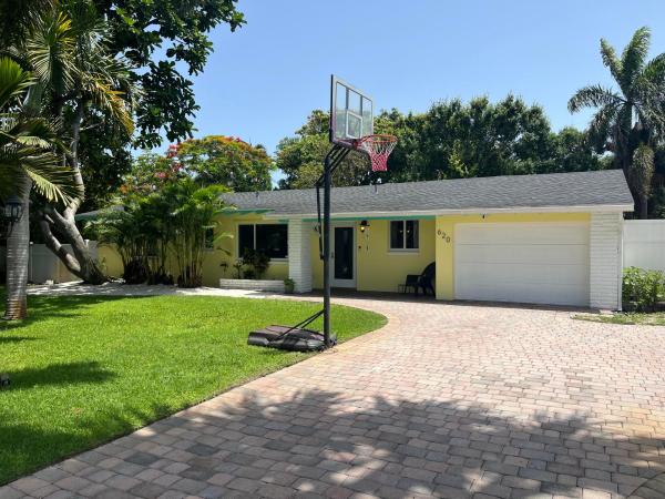 Mangrove Walk, 620 NE 9th Ave, Boynton Beach, Florida 33435, image 1