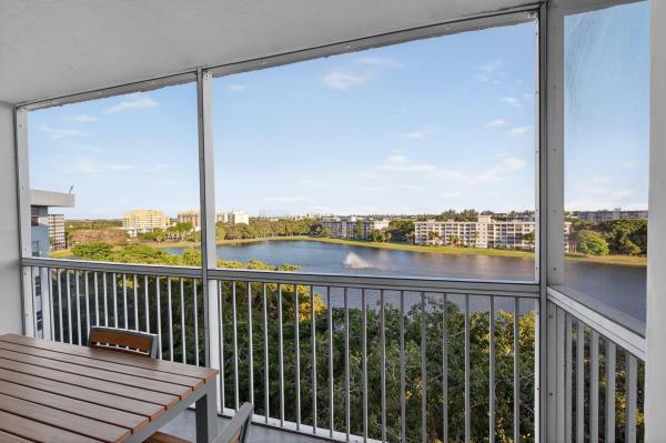Palm-Aire Country Club 4, 2940 N Course Dr #903, Pompano Beach, Florida 33069, image 3