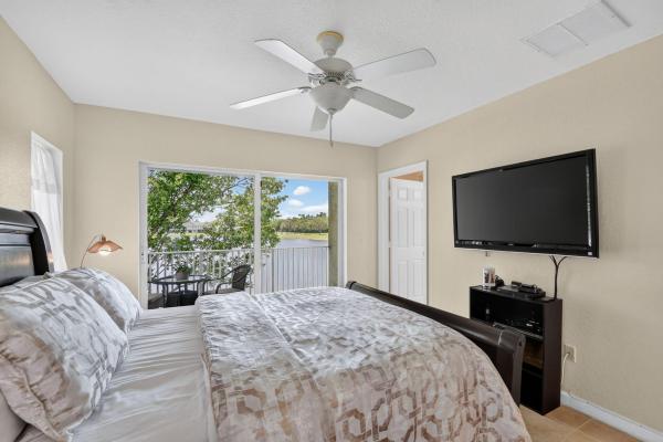 4202 Emerald Vis, Lake Worth, Florida 33461, image 3
