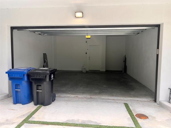 South Middle River, 124 NE 12th St, Fort Lauderdale, Florida 33304, image 2