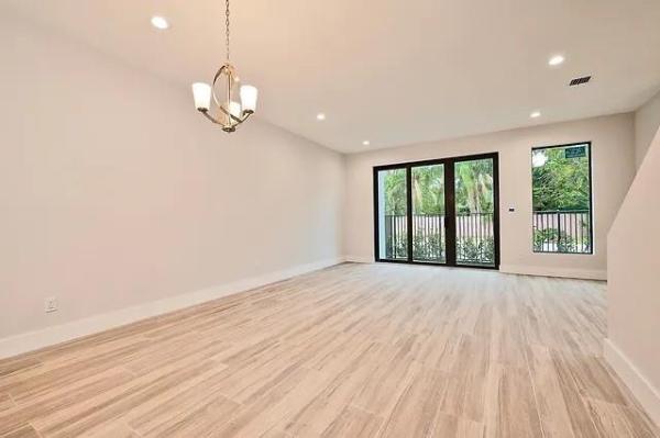 South Middle River, 124 NE 12th St, Fort Lauderdale, Florida 33304, image 3