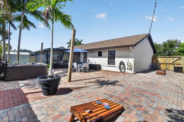 Riverglen East, 294 NW 42nd Way, Deerfield Beach, Florida 33442, image 2