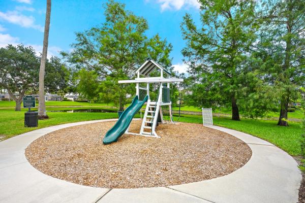 Catalina Lakes, 442 Capistrano Dr, Palm Beach Gardens, Florida 33410, image 2
