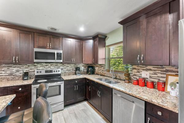 5636 Priscilla Ln, Lake Worth, Florida 33463, image 3
