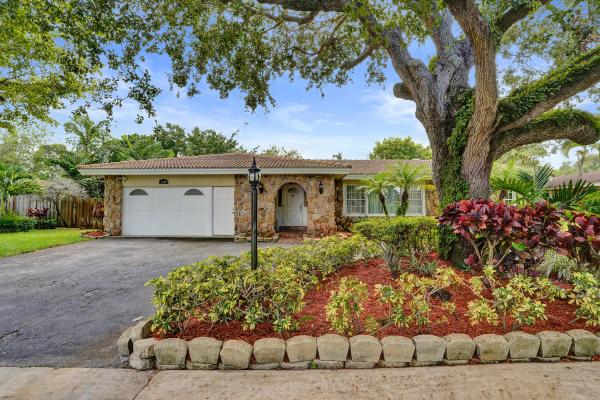 Royal Palm Estates, 1040 SW 75th Ave, Plantation, Florida 33317, image 3