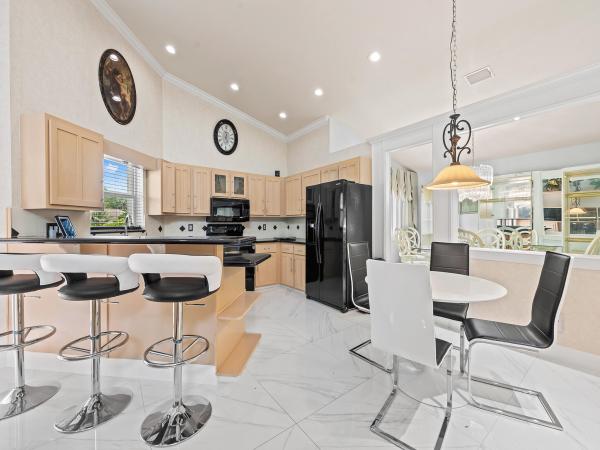 Oak Knoll Estates, 1750 W Oak Knoll Cir, Davie, Florida 33324, image 1