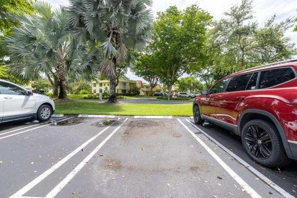 Oaks Lane At Palm-Aire, 575 Oaks Ln #708, Pompano Beach, Florida 33069, image 1