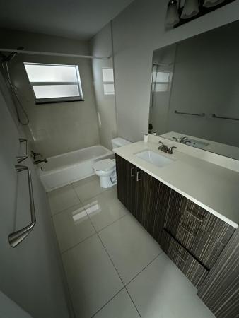 Haven House, 1480 E Sample Rd #207, Pompano Beach, Florida 33064, image 3