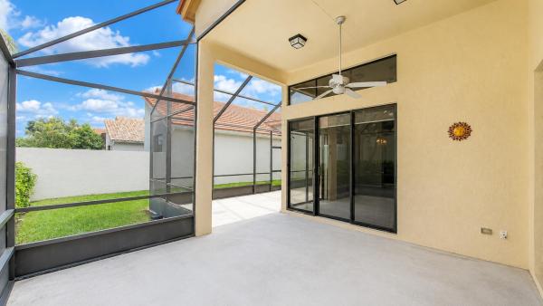 Lexington Lakes, 10139 Lexington Cir N, Boynton Beach, Florida 33436, image 2