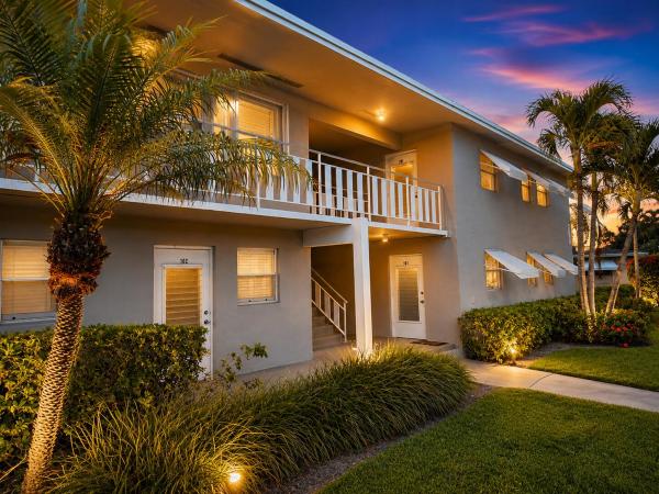 Four Sea Suns, 312 NE 17th Ave AVENUE #202, Boynton Beach, Florida 33435, image 1