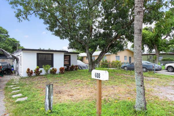 Seaboard Highlands, 608 NW 15th Ave, Pompano Beach, Florida 33069, image 3