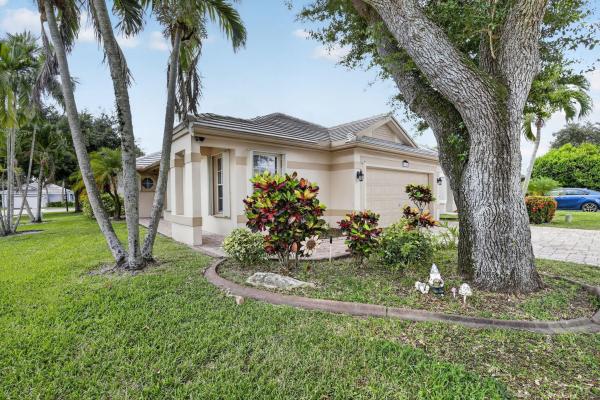 Arborwood, 2640 Millwood Ct, Davie, Florida 33328, image 2