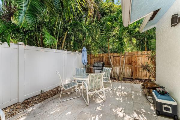 Highland Park Delray, 334 NE 7th Ave, Delray Beach, Florida 33483, image 1