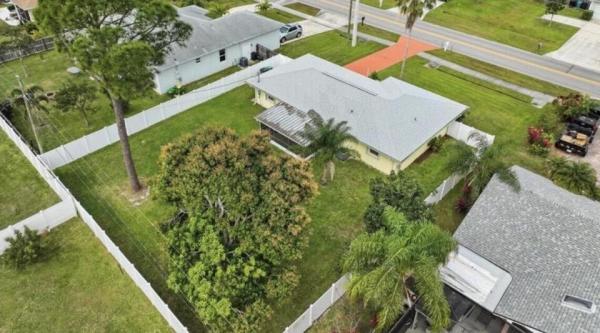 Riverview, 772 SE Thornhill Dr, Port St. Lucie, Florida 34983, image 1