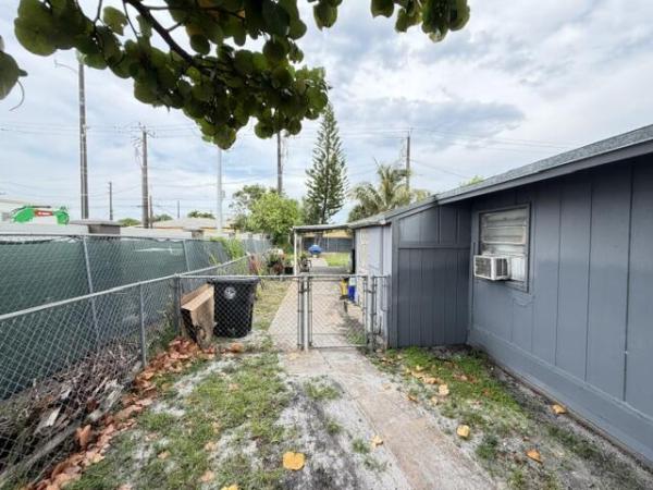 714 S H St #1, Lake Worth, Florida 33460, image 3