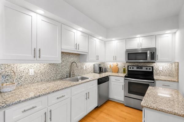 Palm-Aire Country Club 10, 625 Oaks Dr #405, Pompano Beach, Florida 33069, image 1