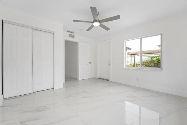 College Park, 537 NW 2nd Ter, Deerfield Beach, Florida 33441, image 3