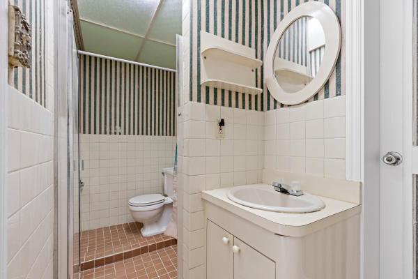 1725 N Lakeside Dr, Lake Worth, Florida 33460, image 1