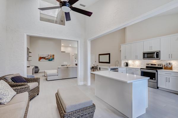 Heather Run, 802 Sabal Palm Ln, Palm Beach Gardens, Florida 33418, image 2