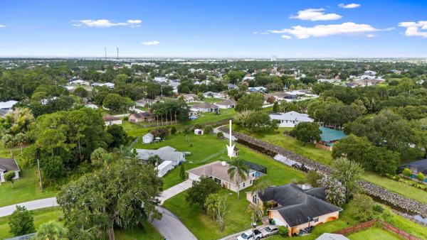 Hidden Oaks, 2398 SW Caballero St, Port St. Lucie, Florida 34953, image 3