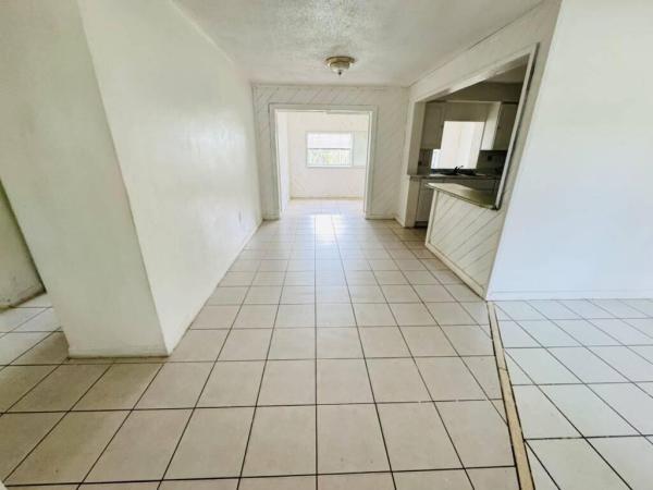 Sunrise Golf Village, 6400 NW 30th St, Sunrise, Florida 33313, image 2