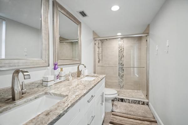 Huntington Lakes 5, 7351 Kinghurst Dr #301, Delray Beach, Florida 33446, image 1