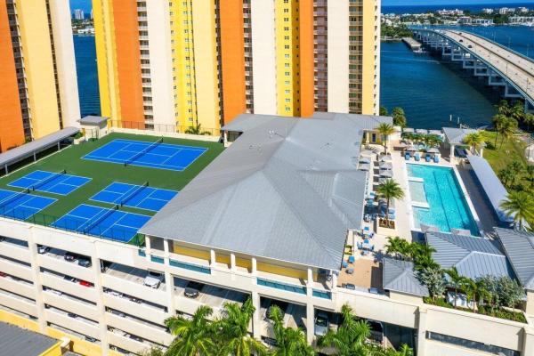 2650 Lake Shore Dr #2203, Riviera Beach, Florida 33404, image 2