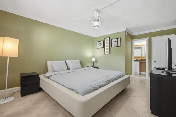 3001 S Palm Aire Dr #206, Pompano Beach, Florida 33069, image 3