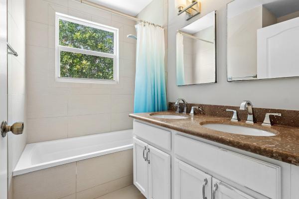 Mill Run Carriage Homes At Terramar, 6240 NW 76th Ct, Parkland, Florida 33067, image 3