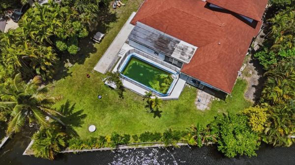 11401 W Biscayne Canal Rd, Unincorporated Dade County, Florida 33161, image 2
