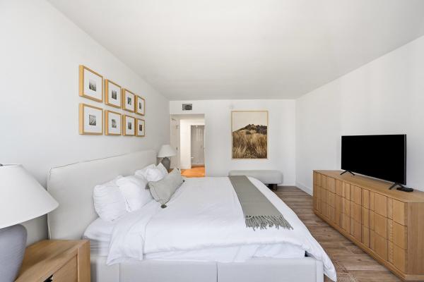 Roney Palace, 2301 Collins Ave #1205, Miami Beach, Florida 33139, image 3