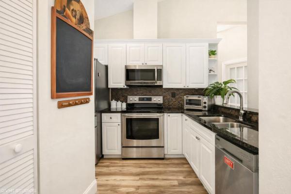 805 Harbour Pointe Way, Greenacres, Florida 33413, image 1