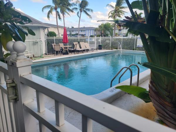 The Palms At Lighthouse Point, 4135 NE 21st Ter, Lighthouse Point, Florida 33064, image 1