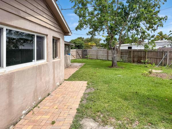Palm Beach Colony, 752 Orchid Dr, Royal Palm Beach, Florida 33411, image 1